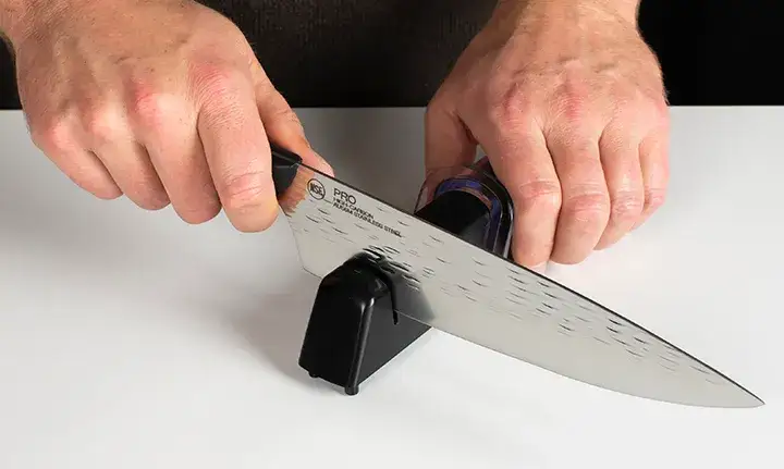 Sharpening a knife
